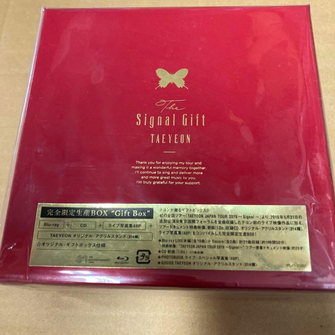 テヨン/The Signal Gift〈完全限定生産BOX〉 テヨン The Signal Gift 完全限定生産BOX Blu-ray CD+LIVE Blu